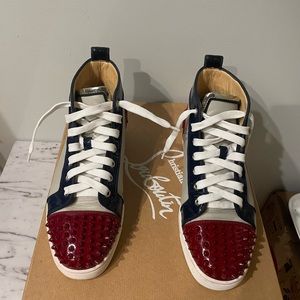 LOU SPIKES FLAT PAT/CALF/C CAVIAR/SPIGG